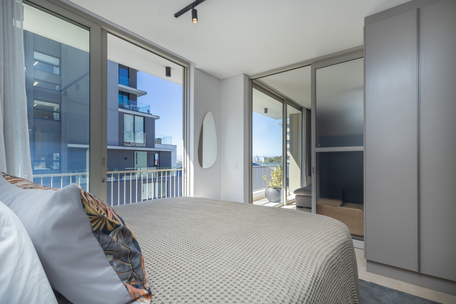 To Let 3 Bedroom Property for Rent in Green Point Western Cape